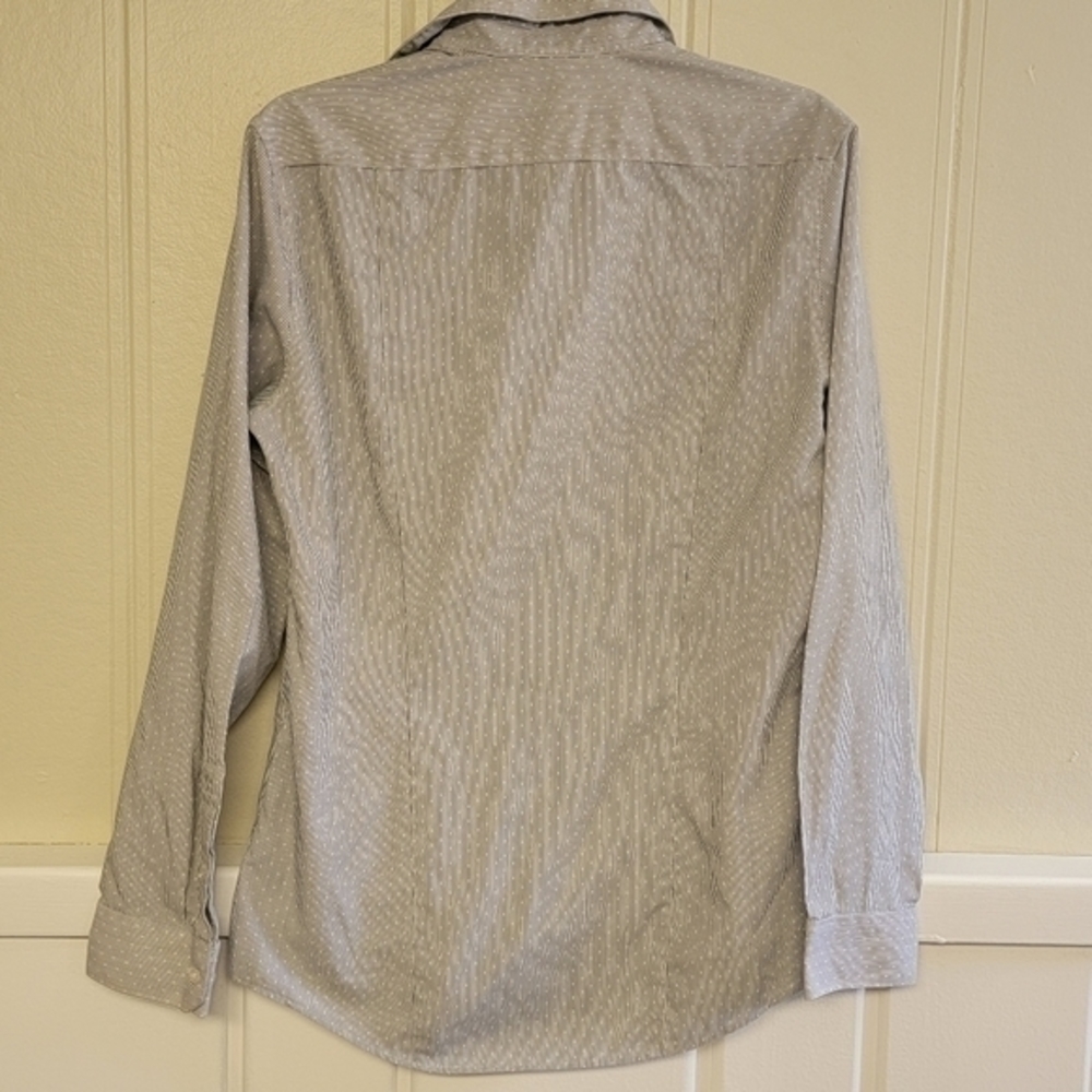 H&M Button Down - Picture 4 of 4